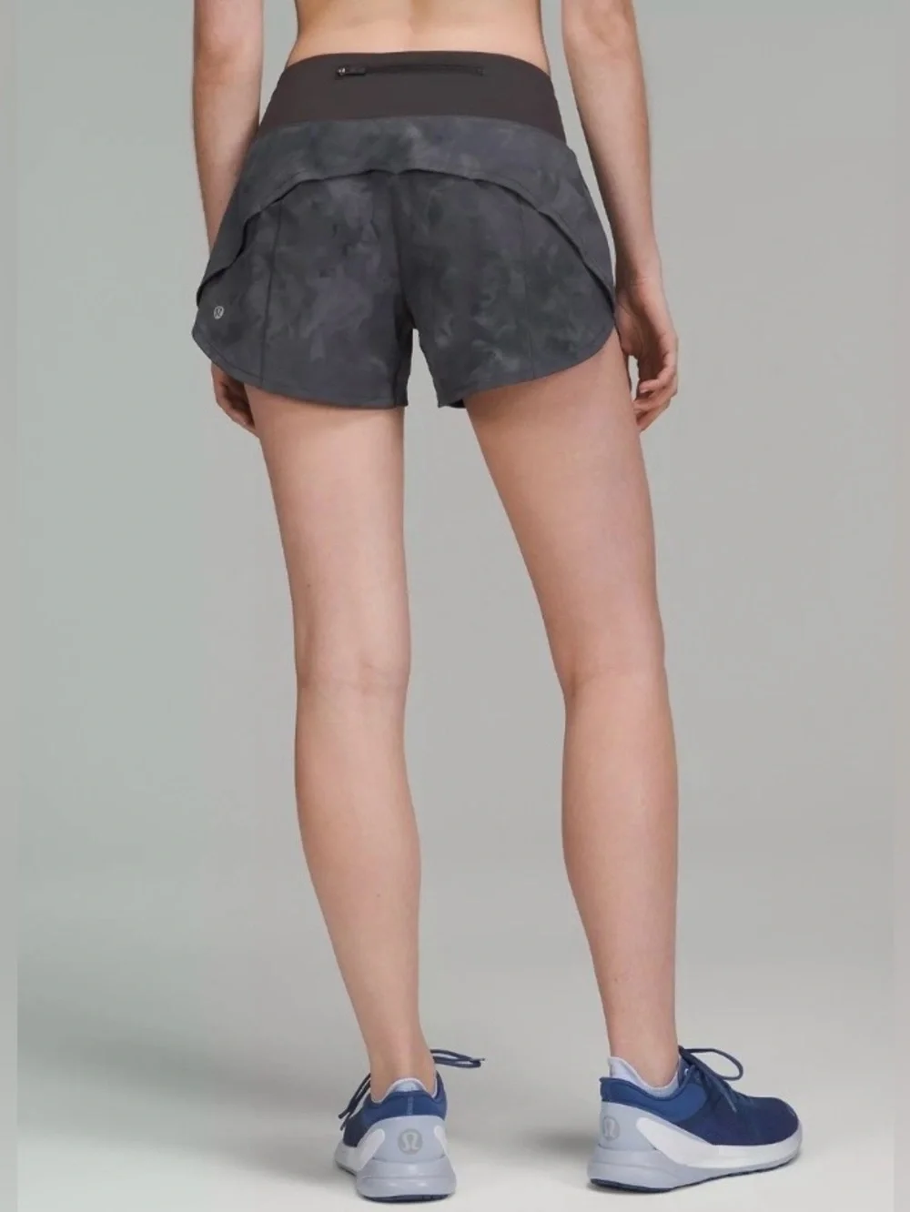 813. Lululemon Speed Up Lined Short